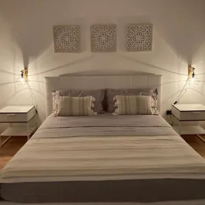 https://casa-marvuglia-giachery.sicilyhotelsitaly.net